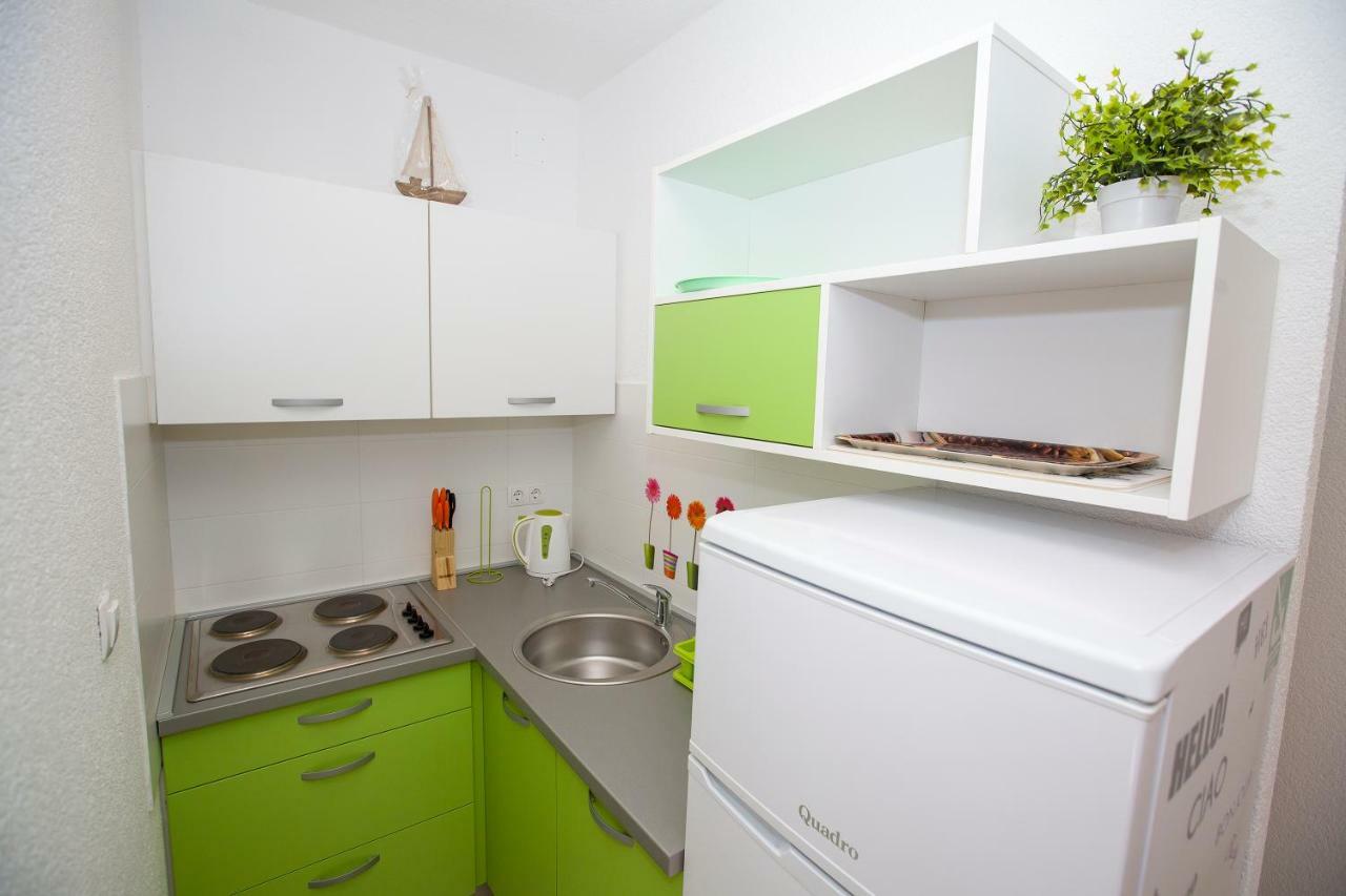 Apartmani Cindric Karlobag Kültér fotó