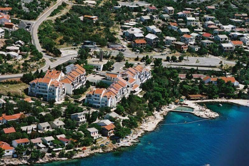 Apartmani Cindric Karlobag Kültér fotó